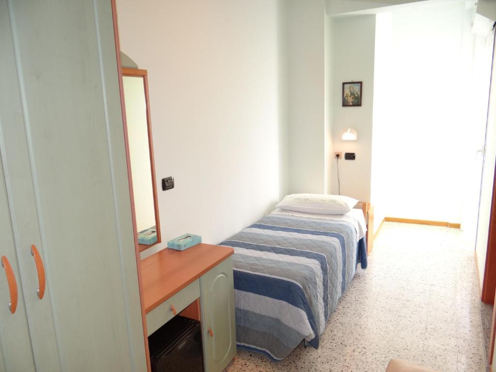 Hotel Aquila D'Oro Misano Adriatico Zimmer foto